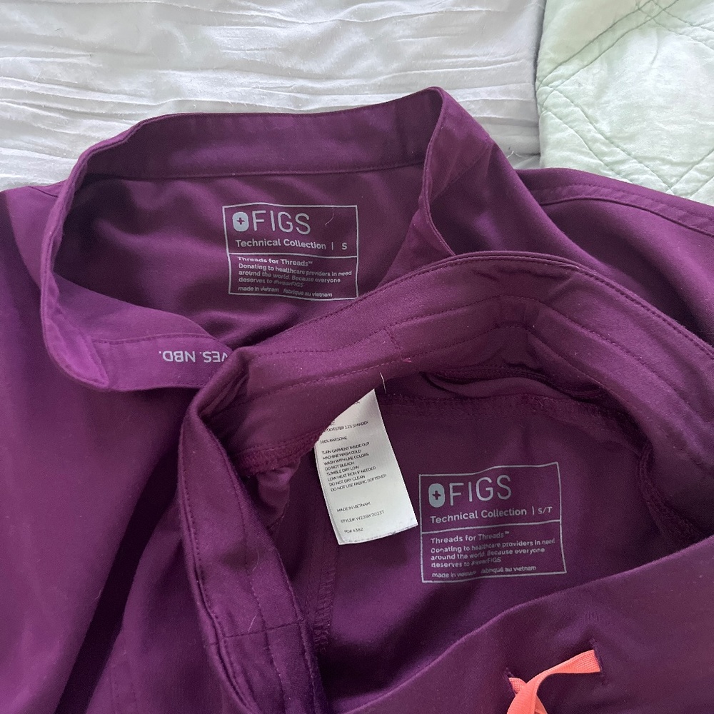 Figs Scrub set